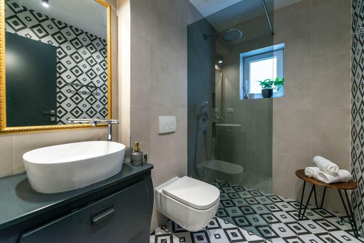 Sun And Stone Apartment Cavtat Luaran gambar